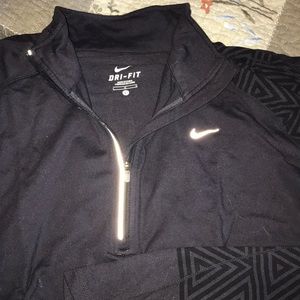 Nike Half ZIP